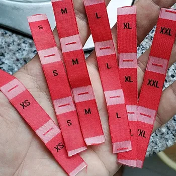 200ШТ Красная дамасская ткань из полиэстера с этикеткой размера бирки для одежды XS S M L XL XXL