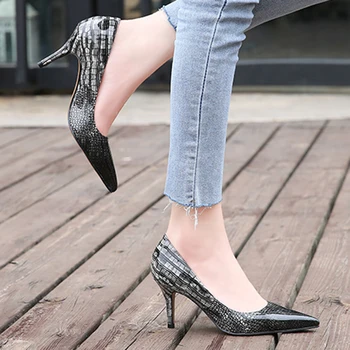 Женская обувь на высоком каблуке-шпильке 7,5 см, большие размеры 35-46, модные пикантные туфли-лодочки с острым носком, Женская обувь со змеиным принтом, прямая поставка